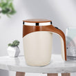 Selbstrührender Becher mit USB-Aufladung ✔ Perfekt gemixter Kaffee & Shakes auf Knopfdruck ✔ Magnetisches Rührsystem ✔ Ideal für Zuhause, Büro & Fitness.