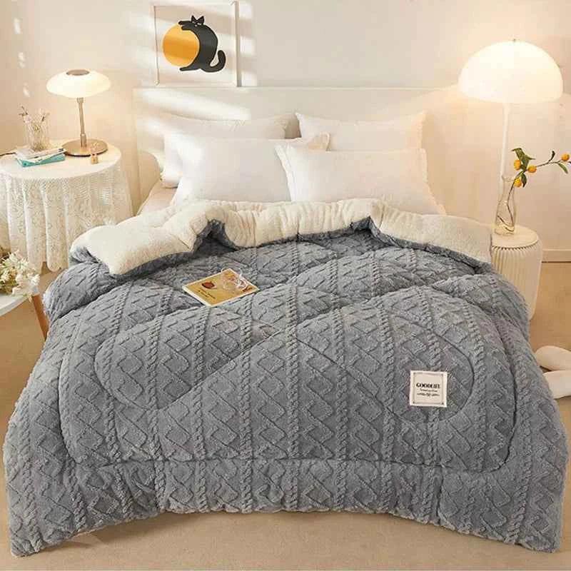 Super Thick Winter Warm Lamb Cashmere Blanket – Soft, Heavy & Cozy Quilt